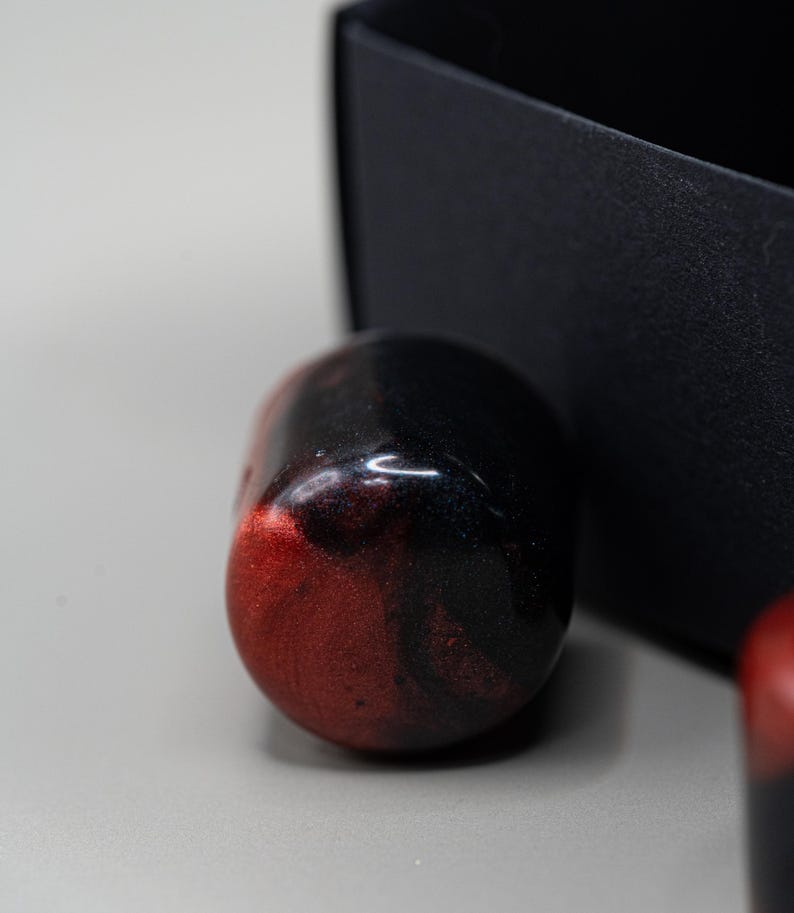 Crimson Eclipse custom gitaarknoppen: gemaakt van hars afbeelding 5