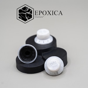 White Pearl Strat Style Guitar Knobs – Epoxy Resin Knob Set