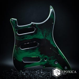 Neon Abyss Strat Pickguard – Green Black Resin guard – Stratocaster 11 Hole – Epoxica INK Series