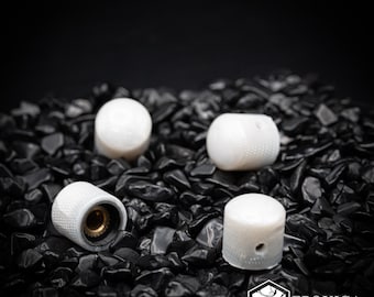 Pearl Forge – Epoxica Grip Guitar Knobs - White Pearl Epoxy Resin