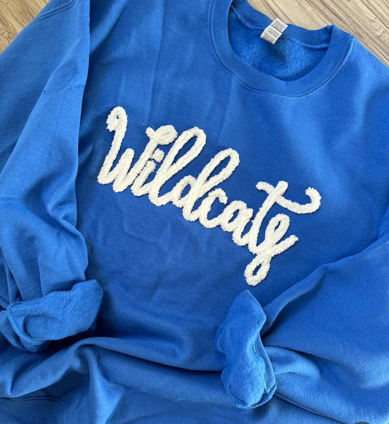 Wildcats Script-Women's Crew Neck Sweatshirt main image 1
