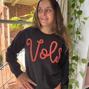 Tennessee Oversized Crewneck, TN Pullover, Oversized Sweatshirt, Tennessee Football Sweatshirt, TN Team Gear, Tennessee Sweatshirt