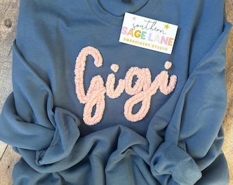 GiGi Sweatshirt, Gigi Christmas Gift, Gigi Embroidered Chenille Yarn Sweatshirt, Personalized Gig Sweatshirt, Gigi Gift