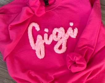 Gigi Sweatshirt, Grandma Christmas Gift, Chenille Yarn Sweatshirt, Personalized Sweatshirt, Embroidered Grandma Sweatshirt, Gigi Crewneck