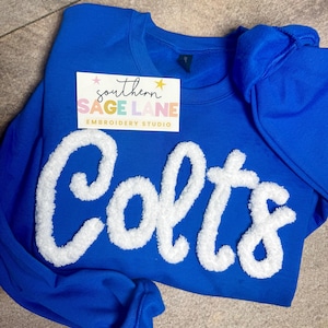 Colts Sweatshirt: Chenille Yarn Embroidered Sweatshirt, Colts Yarn Embroidered Pullover, Colts Shirt, Custom Yarn Embroidered Crewneck