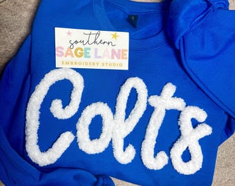 Colts Sweatshirt: Chenille Yarn Embroidered Sweatshirt, Colts Yarn Embroidered Pullover, Colts Shirt, Custom Yarn Embroidered Crewneck