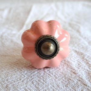 Pink Knob - Pretty Pink Drawer Knob - Ideal for Furniture Projects, Kitchen Cabinets, Bathroom cupboards and cabinets - Vintage Farmhouse