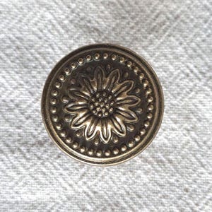 Vintage Style Knob 'Elegant Sunflower' with Antique Bronze Finish -Ideal for Furniture,Kitchen or Bathroom Projects-Drawer Knob,Cabinet Pull