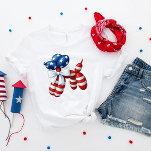Patriotic Balloon Dog Kids T-Shirt: 4th of July American Flag Tee