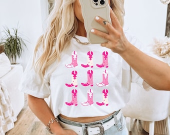 Girly Cowboy Boots Tshirt, Pink Cowgirl Boots Shirt, Comfort Colors Oversize Girly T-Shirt, süßes Country Shirt, Western Graphic Tee für Frauen