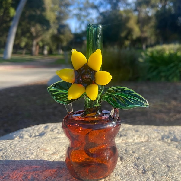 Handmade Sunflower Glass Pipe: Borosilicate Flower Pot Design