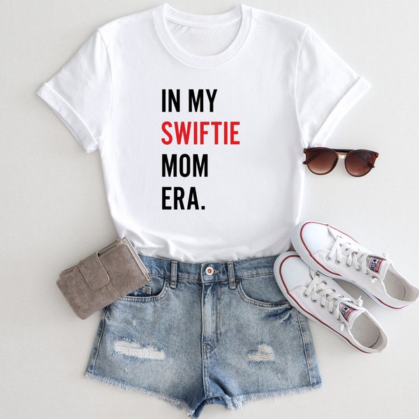 Swatie Mom Shirt, In My Swatie Mom Era, Fan Girl Shirt, Er gebeurt veel op dit moment Shirt, Taylor Swift Eras T-shirt, Swiftie Shirt trendy