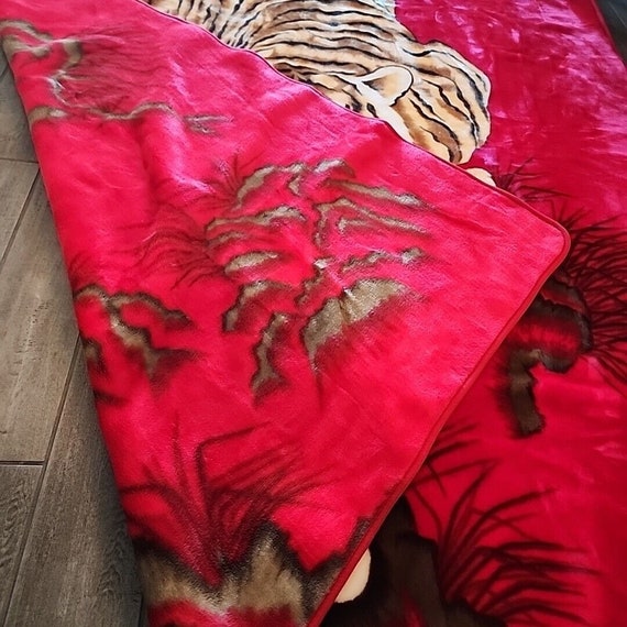 Vintage Fuzzy Acrylic Red Tiger Full Double Size Blanket 80