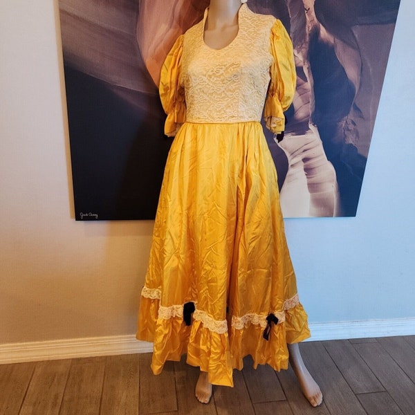 Vintage southern Belle Dress Yellow Long Satin Ball Gown costume theater small