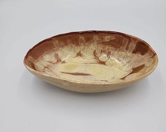Jabonera Studio Pottery Trinket beige de 8 x 5 pulgadas