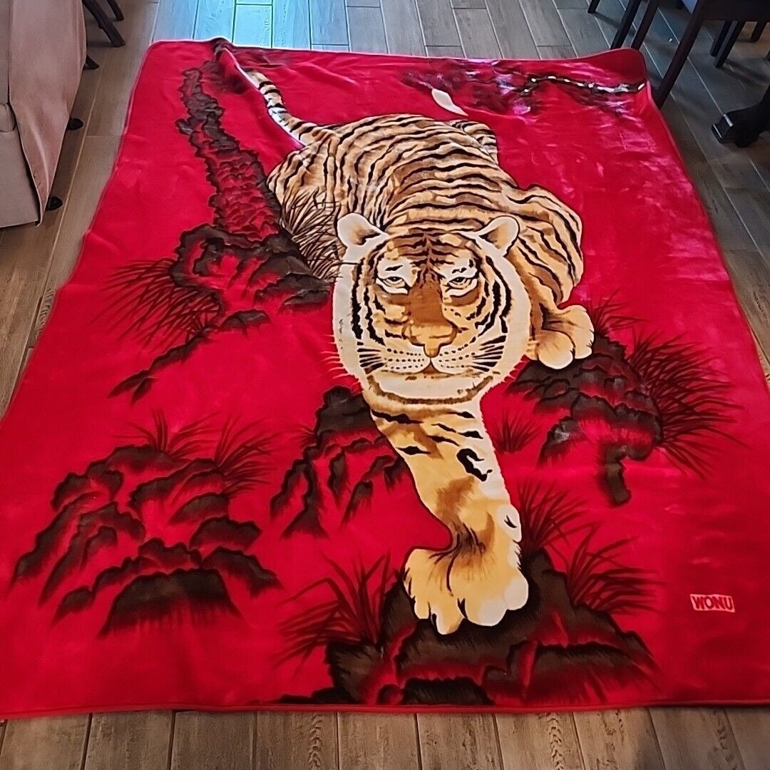 Vintage Fuzzy Acrylic Red Tiger Full Double Size Blanket 80