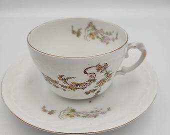 Taza y platillo vintage Karlsbad Shabby Chic, Viena, Austria, pintados a mano.