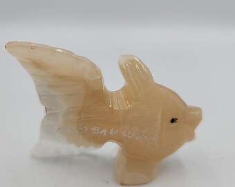 Figura decorativa de pez ángel tallada en ónix vintage, recuerdo de Cabo San Lucas, 7 cm (2,75 pulgadas)