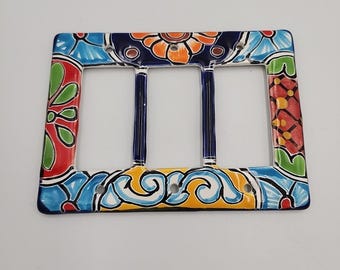 メキシコのタラベラ焼きトリプルロッカースイッチプレートコンセントセラミック南西部