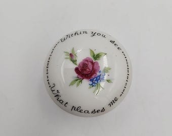 Caja de baratijas de porcelana fina del Museo Henry Ford de Crown Staffordshire: Lo que le agrada