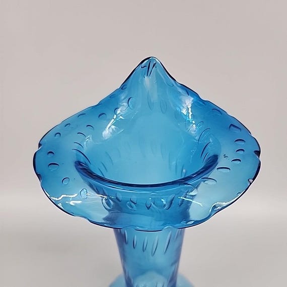 Vintage Jack in the Pulpit Vase Art Glass Blue W/ Clear Bubble 7 3