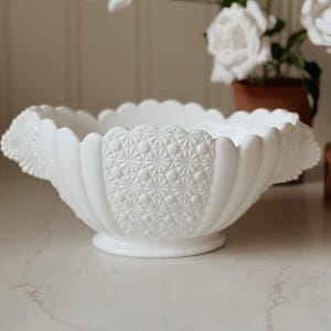 Oval Handled scalloped Bowl Daisy & Button Milk Glass by Fenton