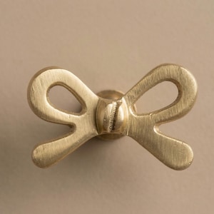 Brass Bow Drawer knob