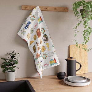 Passover Kitchen Towel, Seder Plate Decoration, Matzah, Passover Decor, Customized Holiday Decor, Pesach gifts, Jewish Holiday
