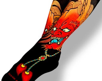 Calcetines de tripulación con máscara de Oni: diseño de dragón con tatuaje japonés