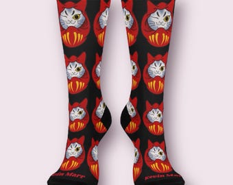 Calcetines de Daruma del Gato de la Suerte: Arte del tatuaje japonés