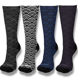 Seigaiha Wave Pattern Socks: Japanese Kimono Style