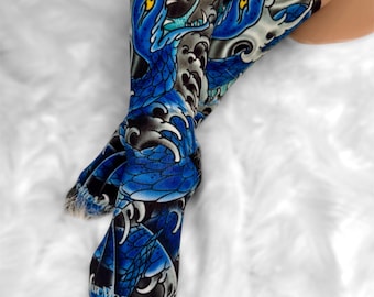 Calcetines con tatuaje de serpiente, estilo japonés, serpiente azul con ondas. Ideal para diario, el regalo perfecto para amantes del tatuaje y los amantes de las serpientes.