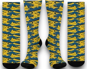 Calcetines biplanos amarillos: calcetines deportivos con diseño de arte aeronáutico