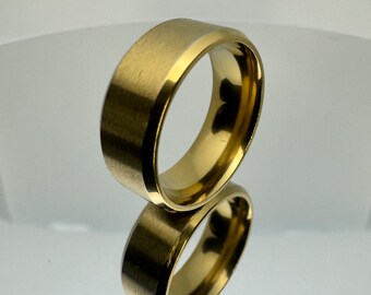 Klassischer Gold-Finish-Ring - Edelstahl - Geschenk zum Vatertag oder Muttertag - Hochzeit, Verlobung, Jahrestag Band - Vintage-Stil