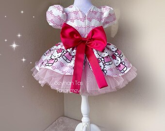 Hello Kitty Set gonna per ragazze – 2 pezzi maglietta a maniche corte e gonna tutù per bambini (taglie: 2T-12), Gattino rosa kaki, 2 anni