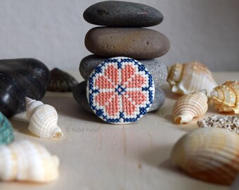 Palestinian Embroidery Pinback Button -  Damask Rose Motif