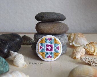 Palestinian Embroidery Pinback Button - Star Disc Motif