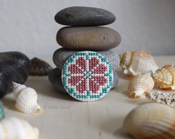 Palestinian Embroidery Pinback Button - Damask Rose