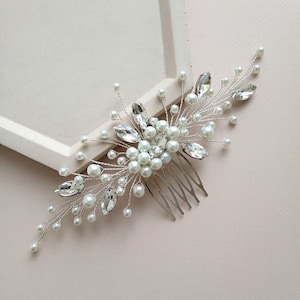 Bridal hair comb Classic pearl combElegant pearl hair comb Wedding hair piece Wedding hair accessories Bridal hair piece Pearl hair piece