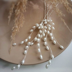 Elegant pearl hair pin Bridal hair pin Hair piece for bride Bridal head pieces Wedding hair pin Bridal hair pieces Pearl hair pins