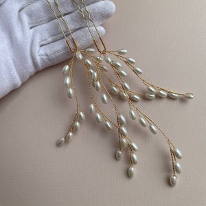 Classic gold pearl hair pin Bridal hair pin Hair piece for bride Bridal head pieces Wedding hair pin Bridal hair pieces Pearl hair pins