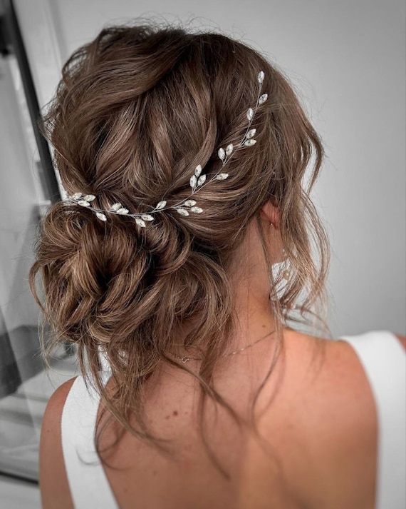 Elegant Rhinestone Wedding Headpiece, Handcrafted Hair Accessory for Bride Amazon.com : TRiXY Silver Rhinestone Wedding Headband  main image 2