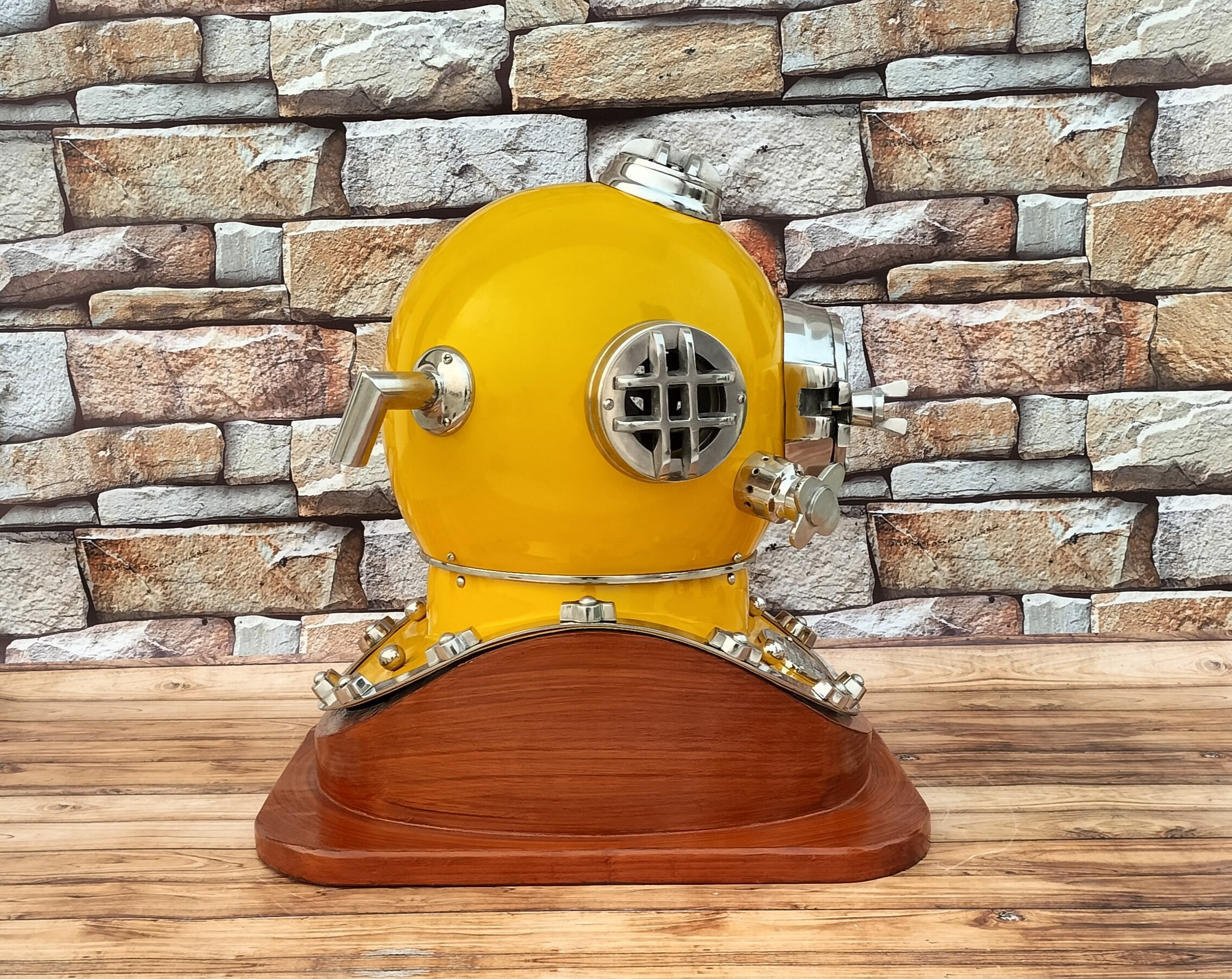 US Navy Mark V Diving Helmet: Yellow Deep Sea Divers Helmet With Wooden ...