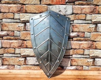 Medieval Leaf Design Shield - Authentic Pointed Shield - Battleworn Warrior Shield - Knight Armour Shield 28" - Best For Gift