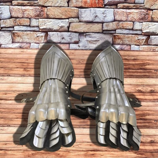 Medieval Gothic Gloves - Battle Warrior Armour Wearable Handcrafted Steel Gloves - Larp Reenactment Armour Gauntlets - Pair of Gloves