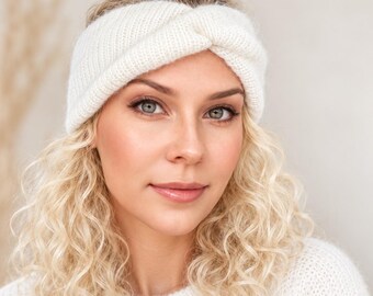 Diadema de punto de mohair blanco: Calentador de orejas trenzado tejido a mano para mujer