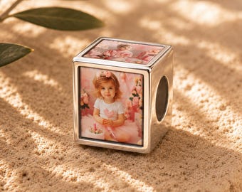 Charm de cubo con foto personalizada: Joyería personalizada bañada en plata, regalo para ella.