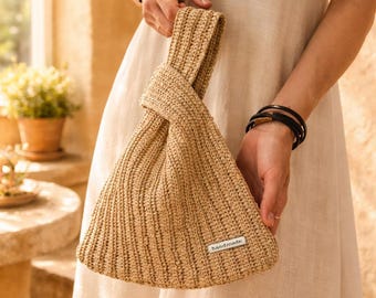 Handgemachte Clutch aus Raffia: Gehäkelte Clutch / Clutch am Handgelenk