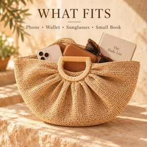 Beige Raffia Crochet Shell Bag: Handmade Top Handle Purse with Wooden Handles image 7
