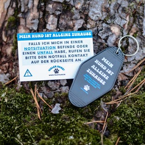 Schlüsselanhänger „Mein Hund ist alleine zuhause“ Schwarz – inkl. Notfallkarte